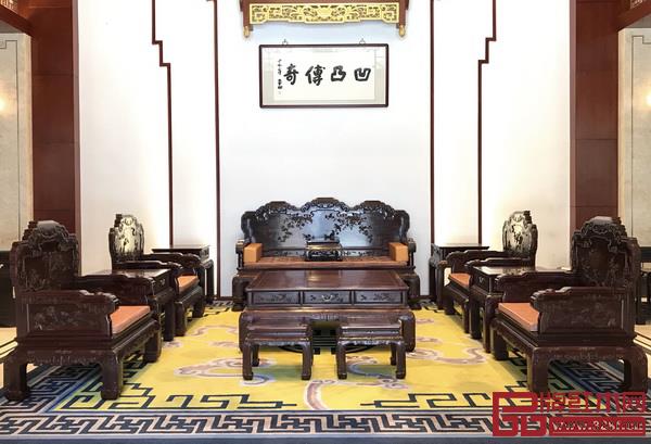 凹凸傳奇專注大紅酸枝20余年,以原創(chuàng)設(shè)計(jì)和全紅木用料為核心競爭力 凹凸傳奇專注大紅酸枝20余年,以原創(chuàng)設(shè)計(jì)和全紅木用料為核心競爭力