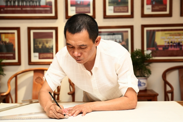 3?15專訪|波記家具伍建波：挑戰(zhàn)品質(zhì)極限，做讓消費(fèi)者信任的紅木家具！