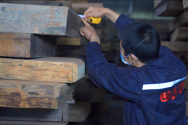 凹凸傳奇紅木的“專精特新”