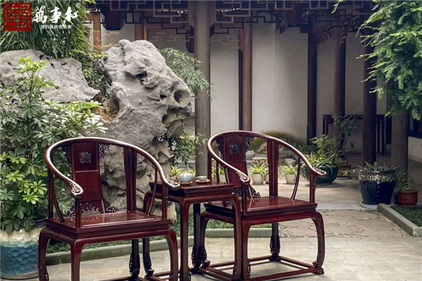 萬事紅教您如何區(qū)分微凹黃檀和大紅酸枝？