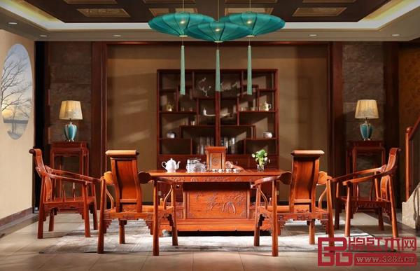 雅宋紅木：長方形迎福茶臺