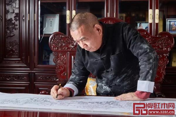 多年一線傳統(tǒng)家具生產(chǎn)設(shè)計(jì)經(jīng)驗(yàn),陳田華對(duì)古典家具有更深刻的理解 多年一線傳統(tǒng)家具生產(chǎn)設(shè)計(jì)經(jīng)驗(yàn),陳田華對(duì)古典家具有更深刻的理解