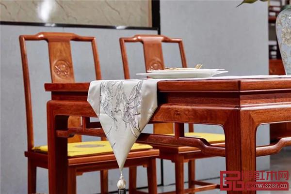 巧奪天工紅木傳世之家 | 知韻餐桌椅 陪您度過(guò)每天的“茶余飯后” 巧奪天工紅木傳世之家 | 知韻餐桌椅 陪您度過(guò)每天的“茶余飯后”