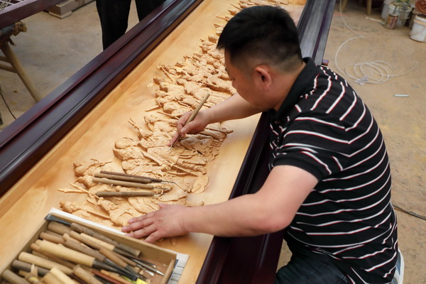 陳杭峰大師親自創(chuàng)作 陳杭峰大師親自創(chuàng)作