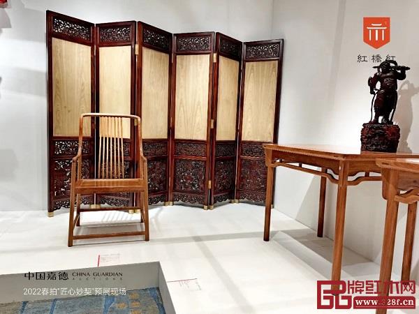 中國嘉德“匠心妙契”預(yù)展現(xiàn)場