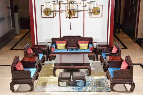 凹凸傳奇紅木|大紅酸枝究竟好在哪里？既被皇室貴族御用，又被收藏界熱捧紅木