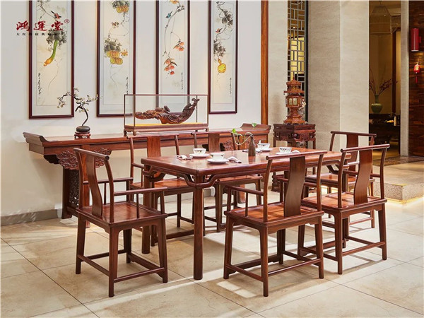 鴻運堂講紅木|還在糾結紅木餐桌怎么選？終于有答案了