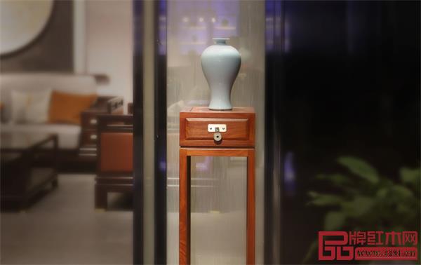 中信紅木-迎春高花幾 中信紅木-迎春高花幾