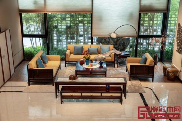 明堂紅木以用戶需求為核心,持續(xù)為用戶打造高品質(zhì)生活.jpg 明堂紅木以用戶需求為核心,持續(xù)為用戶打造高品質(zhì)生活.jpg