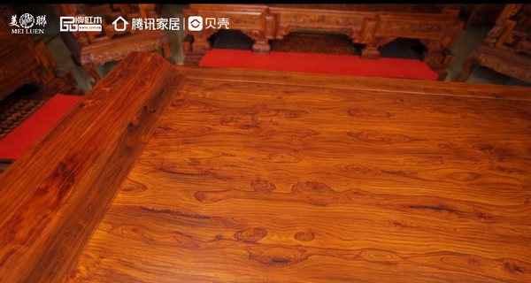 美聯(lián)紅木新作海南黃花梨巨作木紋清晰,盡顯珍稀極品木料風(fēng)華 美聯(lián)紅木新作海南黃花梨巨作木紋清晰,盡顯珍稀極品木料風(fēng)華