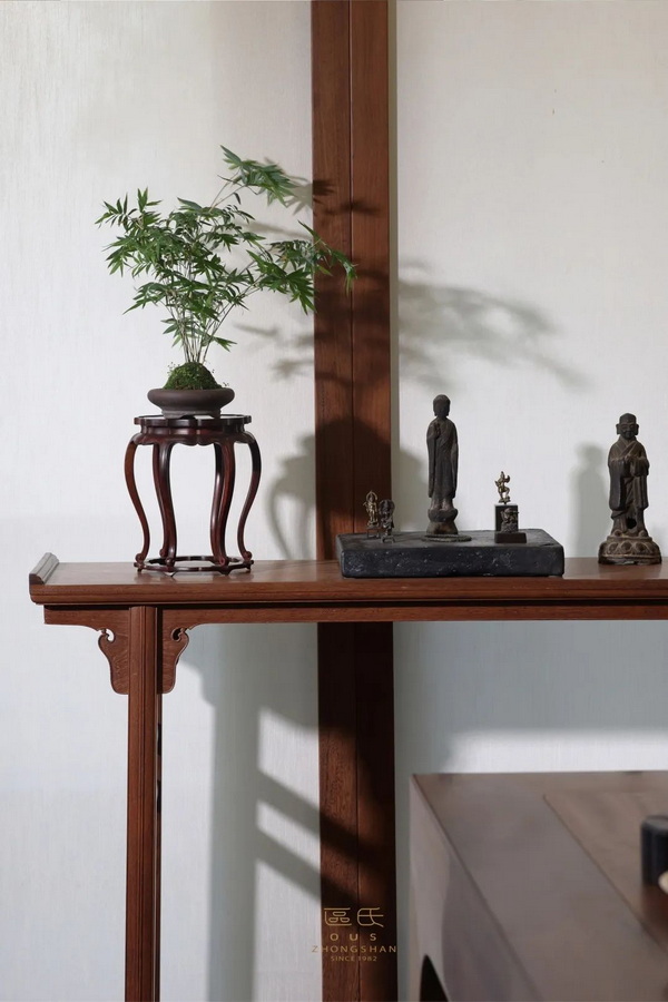 區(qū)氏｜六足圓幾