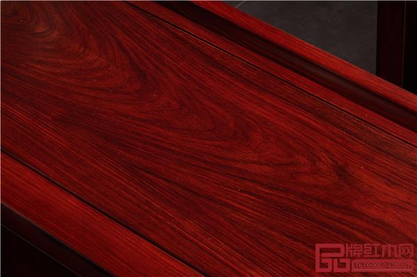 這些其他家具都沒有的獨(dú)特6大元素,就是紅木家具精髓! 這些其他家具都沒有的獨(dú)特6大元素,就是紅木家具精髓!