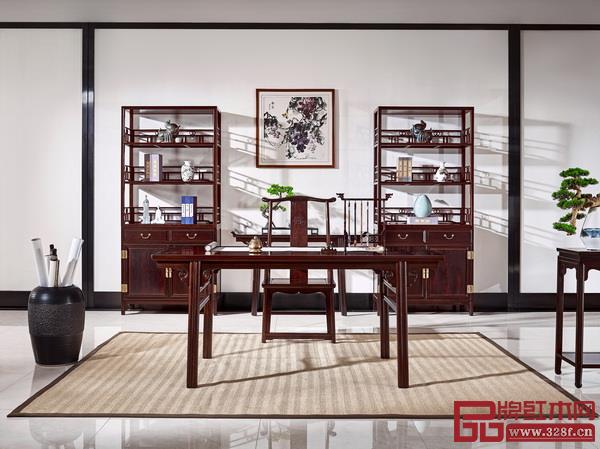 巧奪天工紅木·瓜棱腿云紋畫案