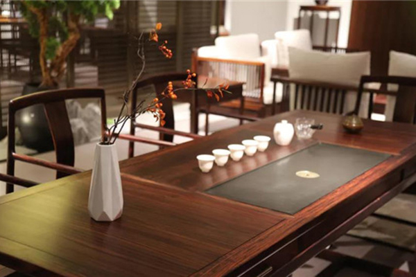 志成紅木|志成·潮閱亮相上海家博會(huì)，一起向未來