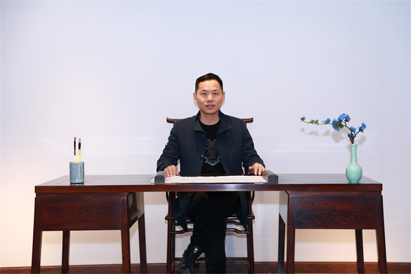 榮譽見證實力！萬事紅紅木董事長蔣國洪榮膺“高級木雕工”榮譽稱號