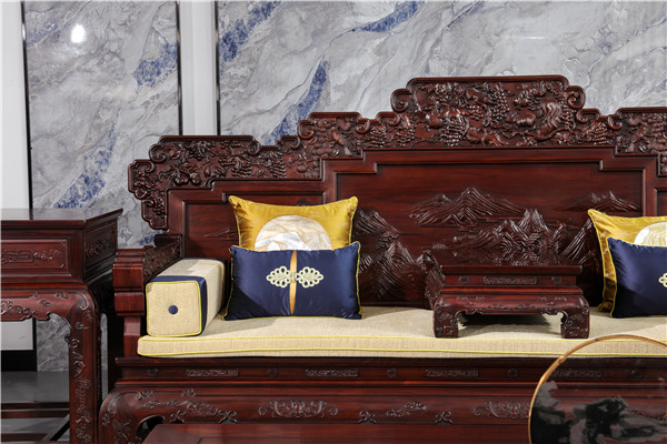 鼎順紅木：尊貴典雅，紅酸枝新古典家具品鑒