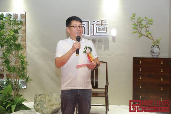 榮源集團的董事兼股東委員會主席王大勇祝賀致辭 榮源集團的董事兼股東委員會主席王大勇祝賀致辭