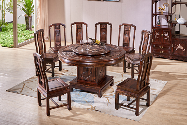 中山紅木家具廠家品牌·祥瑞坊紅木：黑酸枝餐桌有什么優(yōu)點？
