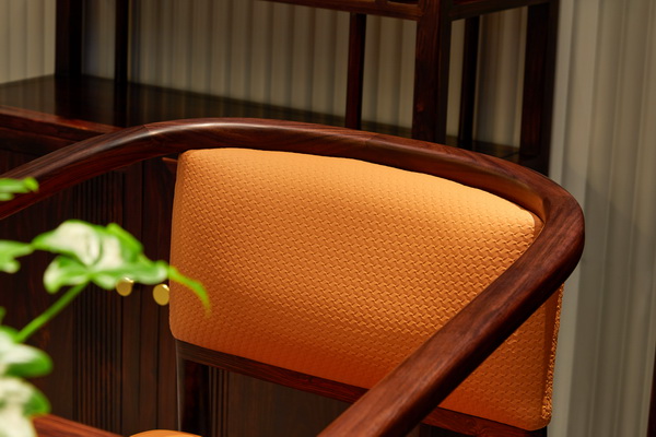 舒適時(shí)尚的軟裝搭配為茶家具錦上添花 舒適時(shí)尚的軟裝搭配為茶家具錦上添花