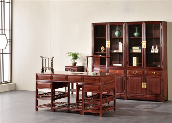 名匠藝林：什么才是理想的紅酸枝精品家具？