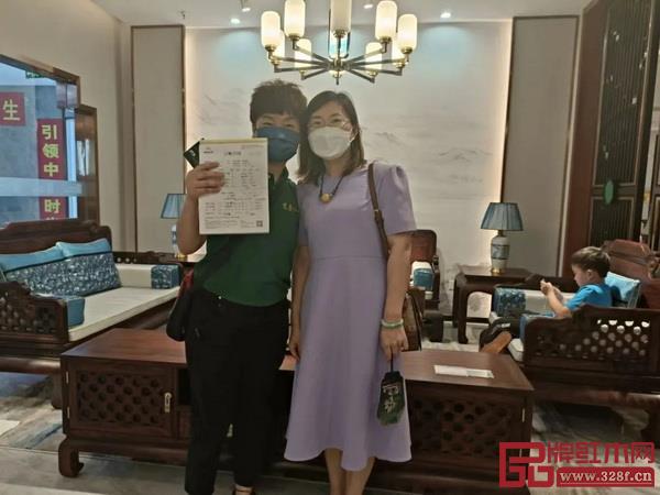 京熹·芳華濟(jì)南店開業(yè)盛況 京熹·芳華濟(jì)南店開業(yè)盛況