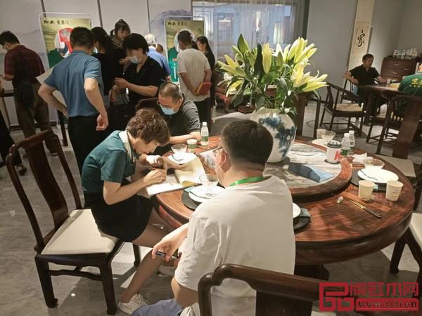 京熹·芳華濟(jì)南店開業(yè)盛況 京熹·芳華濟(jì)南店開業(yè)盛況