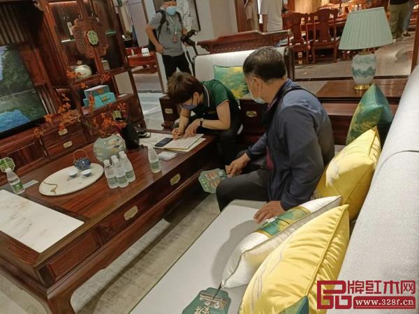 京熹·芳華濟(jì)南店開業(yè)盛況 京熹·芳華濟(jì)南店開業(yè)盛況