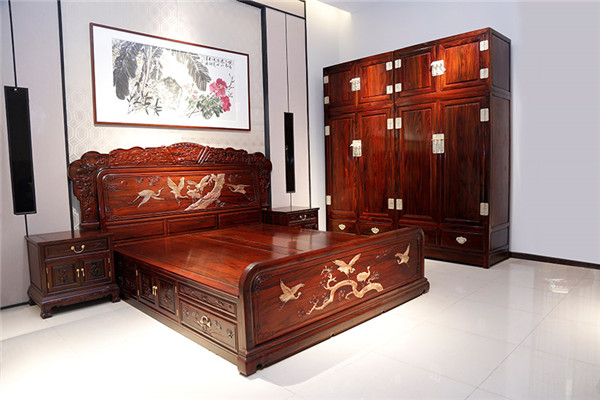 新古典品牌|祥瑞坊紅木：黑酸枝大床，低聲訴說著時空密語