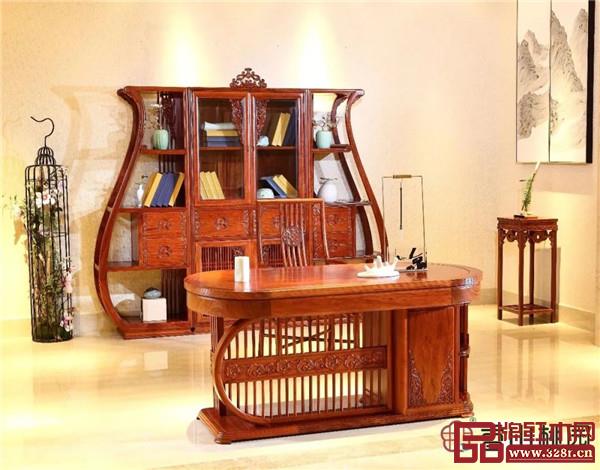 香山桃園巴花紅木