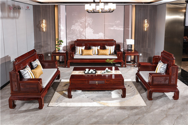 東陽知名紅木品牌·古森紅木，為您介紹如何打造行業(yè)一流品質(zhì)的紅木家具