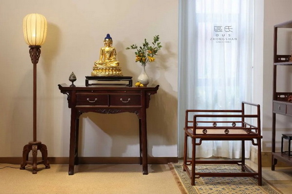 用一方佛堂，凝視生命淵源 | 區(qū)氏家具