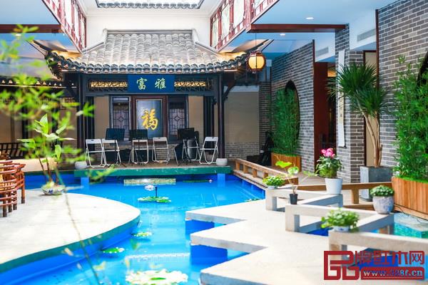 齊魯紅木文化會館內(nèi)景一隅