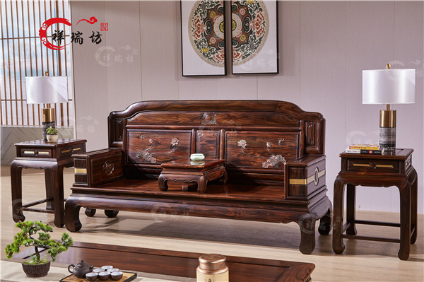 祥瑞坊紅木：紅木沙發(fā)選對，中式客廳顏值翻倍