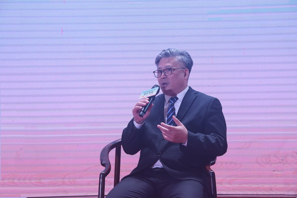 中山市紅木家具行業(yè)協(xié)會(huì)會(huì)長(zhǎng)林志洪 中山市紅木家具行業(yè)協(xié)會(huì)會(huì)長(zhǎng)林志洪