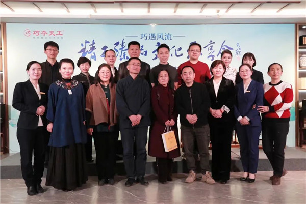 巧奪天工紅木巧遇風(fēng)流 | 青花·古琴·黃花梨 讓中國美在歲月的長河里升華