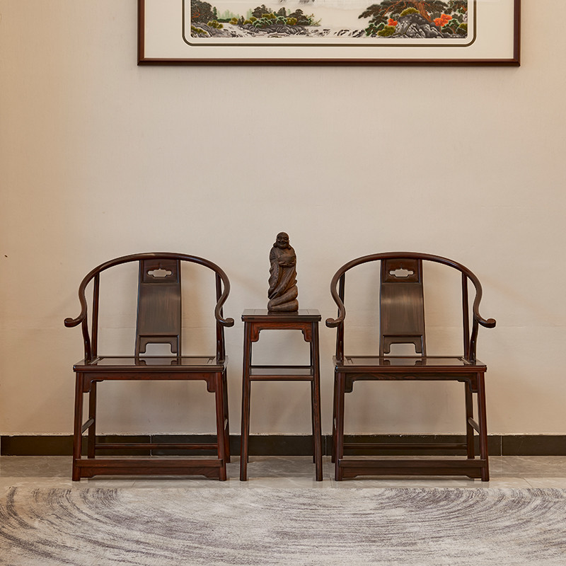 大門戶紅木專業(yè)打造紅酸枝精品家具