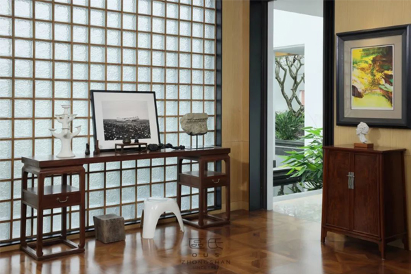 把藝術(shù)、色彩與意趣“搬回家”|區(qū)氏家具