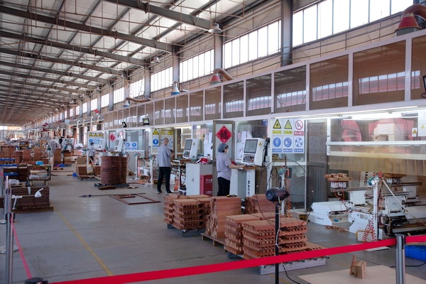 巧奪天工紅木：流水線生產 標準件制作