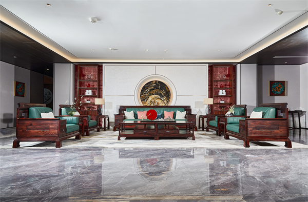 慕東方《庭悅沙發(fā)》