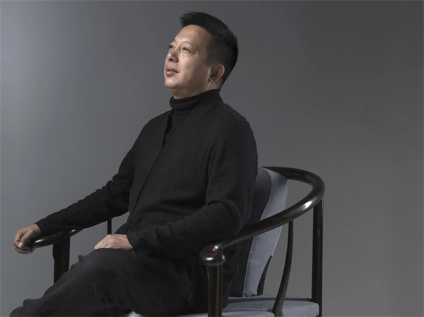 【明堂家居創(chuàng)始人、總經(jīng)理 張向榮】 【明堂家居創(chuàng)始人、總經(jīng)理 張向榮】