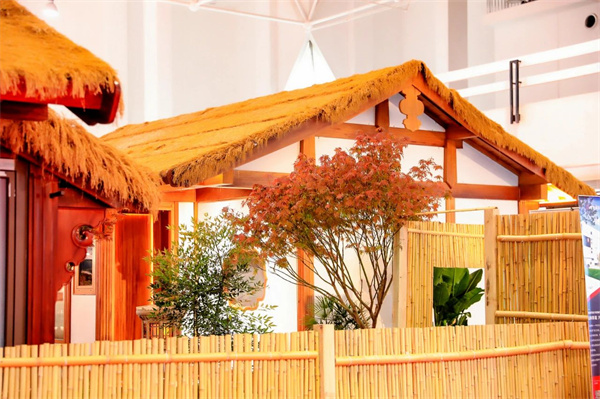 明堂·斗方驚艷亮相衍生2023中國紅木家具文化博覽會(huì)