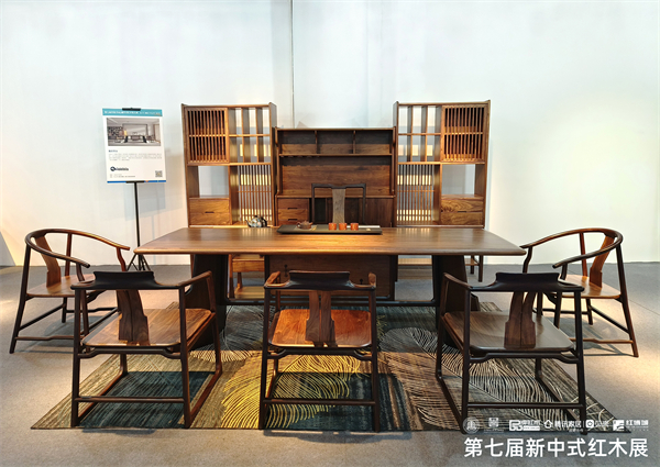 云吉智造參展作品《盾派茶臺(tái)》