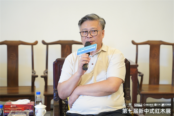 中山市紅木家具行業(yè)協(xié)會(huì)會(huì)長(zhǎng)林志洪發(fā)