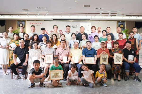 巧奪天工紅木【巧遇風(fēng)流】文思“泉”涌頌濟(jì)南古箏插畫(huà)“譜”風(fēng)雅