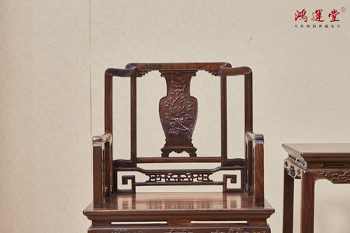 鴻運(yùn)堂講搭配 | 紅木家具四位“密友”，讓家充滿古典氣息