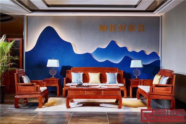 雅宋紅木《悠然沙發(fā)》，線條優(yōu)美，氣質(zhì)清雋