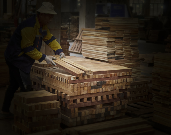 東遇家居木材經(jīng)過(guò)精心處理 東遇家居木材經(jīng)過(guò)精心處理