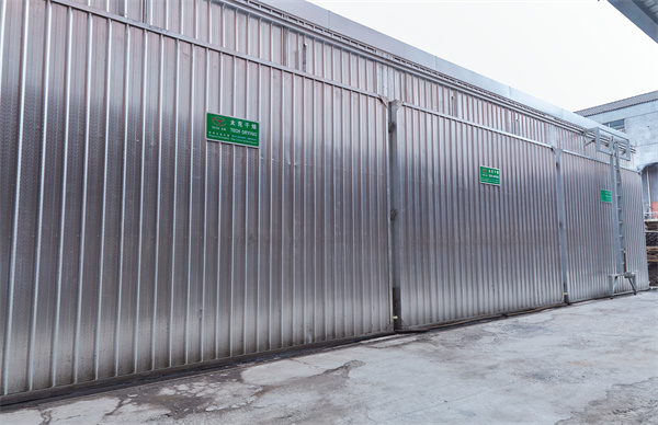 東遇家居打造專業(yè)烘干房,確保木材含水率控制在8-10%以內(nèi) 東遇家居打造專業(yè)烘干房,確保木材含水率控制在8-10%以內(nèi)