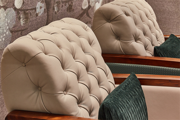 東遇家居確保軟包家具在視覺(jué)上呈現(xiàn)出色的效果 東遇家居確保軟包家具在視覺(jué)上呈現(xiàn)出色的效果