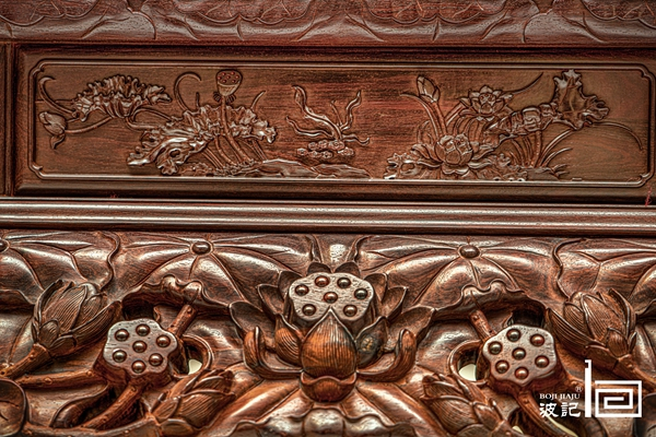 《荷花寶座沙發(fā)》寓意美好,寄托著對(duì)家庭的美好祝愿 《荷花寶座沙發(fā)》寓意美好,寄托著對(duì)家庭的美好祝愿